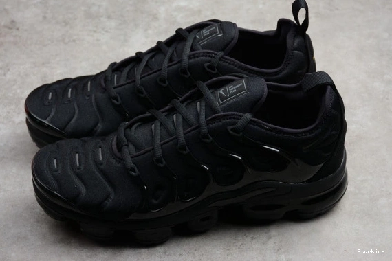 Plus 924453-004 Triple Black Nike Air  VaporMax 0925